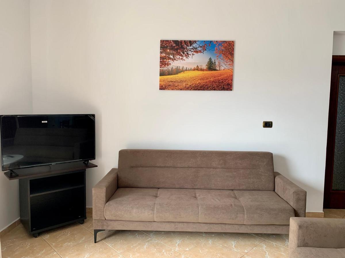 Bardhi Apts Sarandë Exterior foto